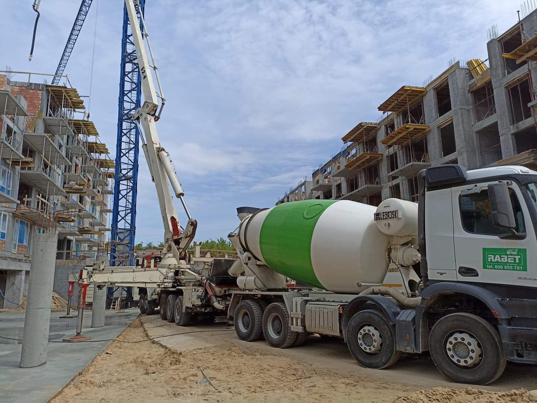 Beton do wykonywania konstrukcji masywnych